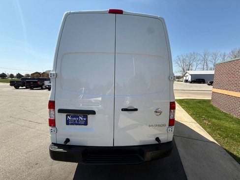Used 2019 Nissan NV 2500 SV RWD image 12