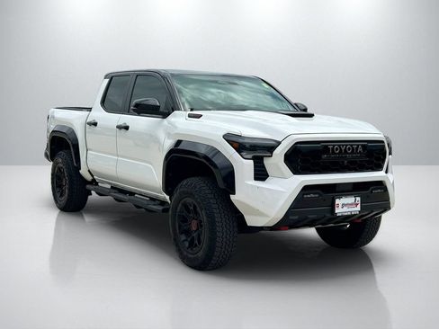 Certified 2025 Toyota Tacoma TRD Pro AWD/4WD image 3