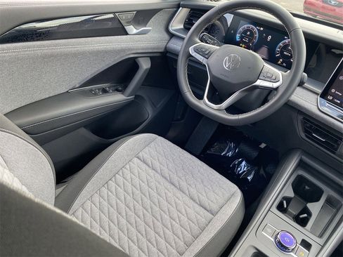 New 2025 Volkswagen Tiguan S image 10