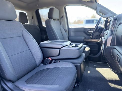 Used 2021 GMC Sierra 1500 SLE w/ X31 Off-Road Package image 11