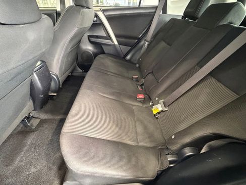 Used 2014 Toyota RAV4 XLE FWD image 32
