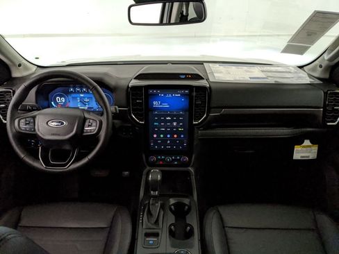 New 2025 Ford Ranger Lariat w/ FX4 Off-Road Package image 13