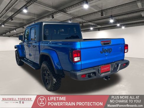 Used 2022 Jeep Gladiator Sport image 14
