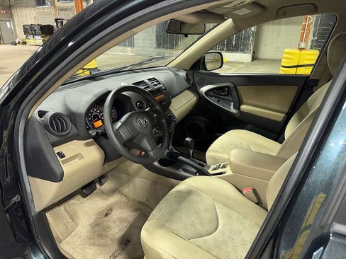 Used 2011 Toyota RAV4 4WD w/ Base L4 Extra Value Pkg image 26