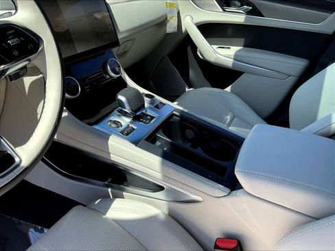 New 2026 Jaguar F-PACE R-Dynamic S image 7