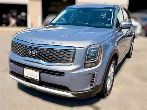 Used 2020 Kia Telluride LX FWD image 2