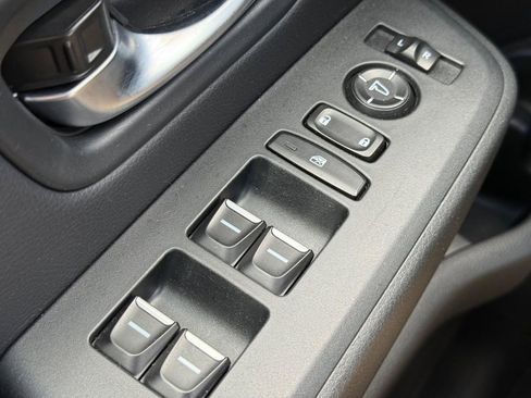 Used 2024 Honda Pilot Touring image 24