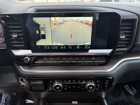 Used 2022 GMC Sierra 1500 SLT w/ SLT Premium Plus Package image 34