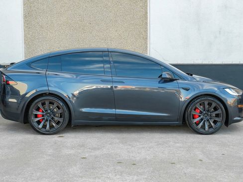 Used 2023 Tesla Model X Plaid image 7