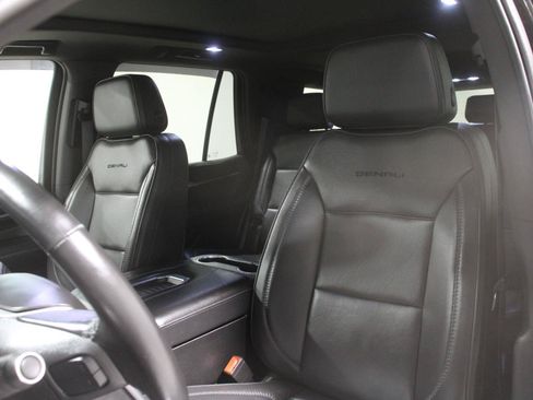 Used 2022 GMC Yukon Denali AWD/4WD image 2