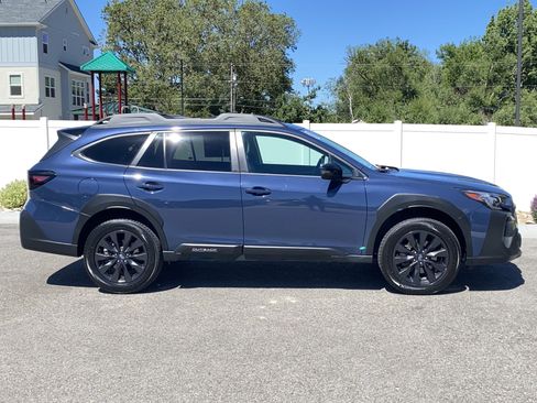 Certified 2025 Subaru Outback Onyx Edition AWD/4WD image 7