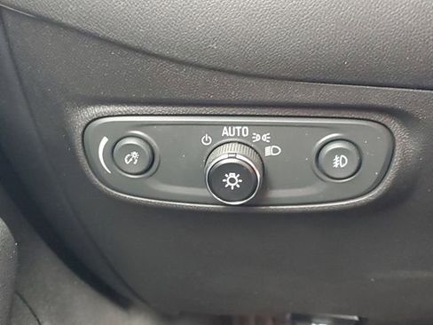 Certified 2023 Chevrolet Equinox Premier image 19