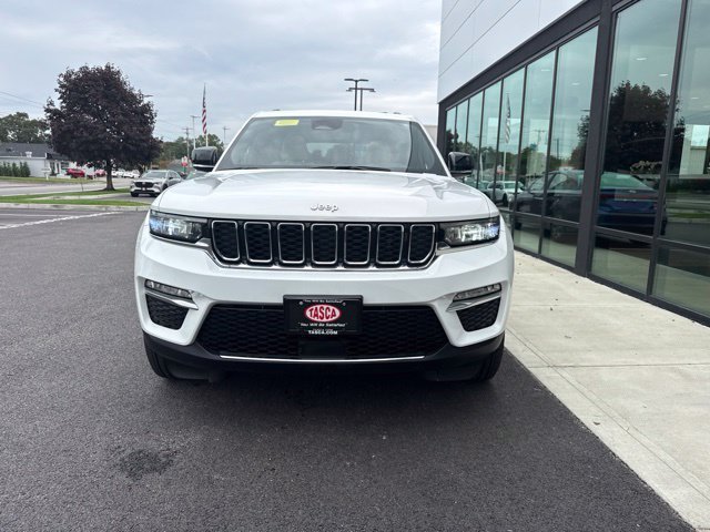 Used 2024 Jeep Grand Cherokee Limited AWD/4WD image 7