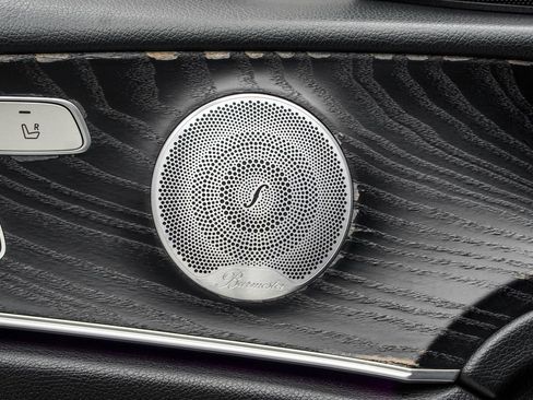 Used 2019 Mercedes-Benz E 300 image 34
