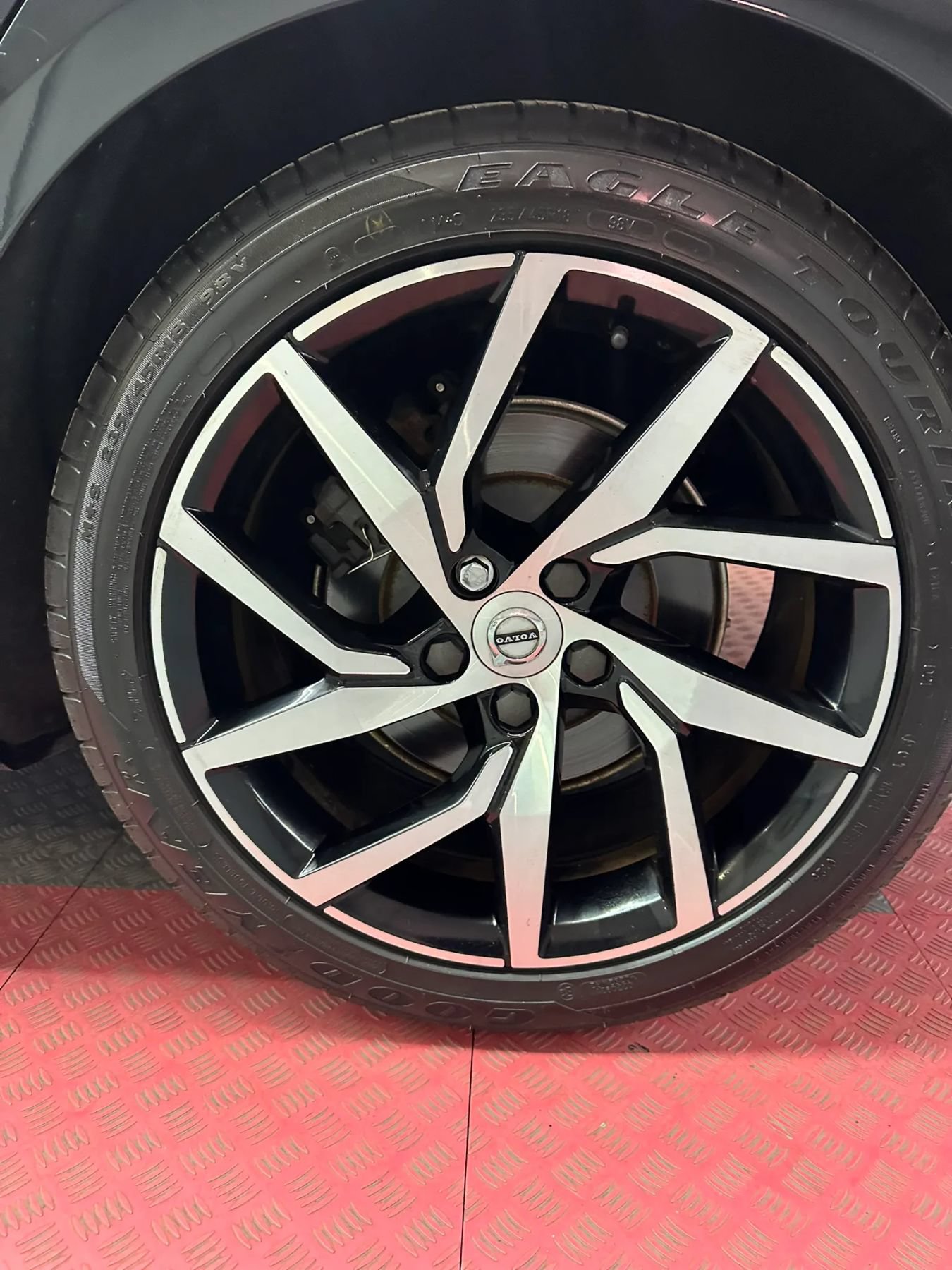 Used 2020 Volvo S60 T5 Momentum FWD image 40