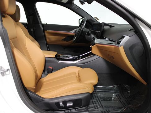 Used 2023 BMW i4 eDrive35 w/ Premium Package RWD image 13