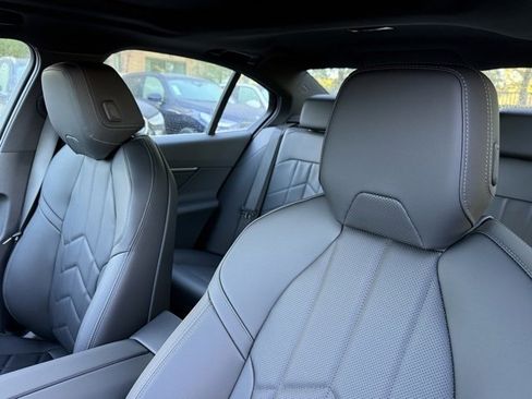 New 2026 BMW 530i w/ Premium Package image 18