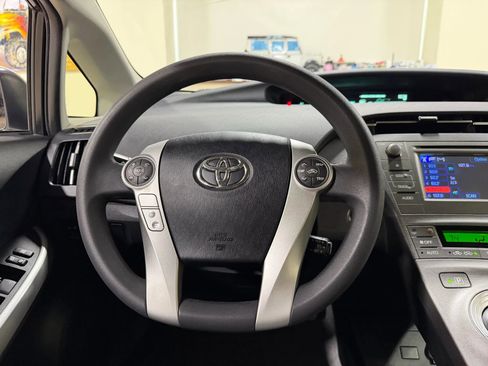 Used 2014 Toyota Prius Two image 46