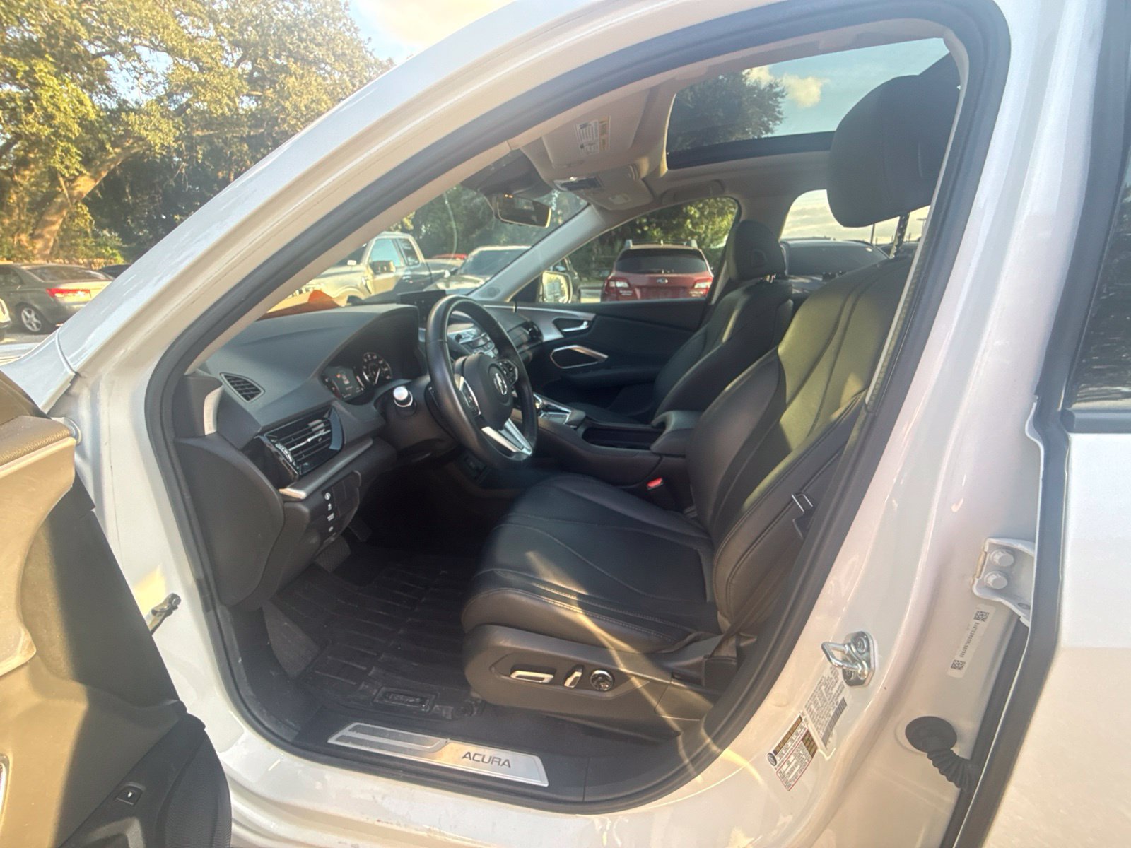 Used 2024 Acura RDX SH-AWD image 9
