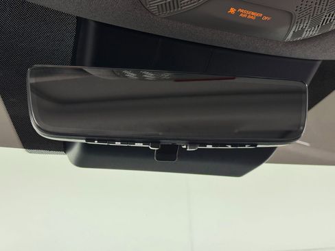 Used 2024 Kia EV9 Land image 34