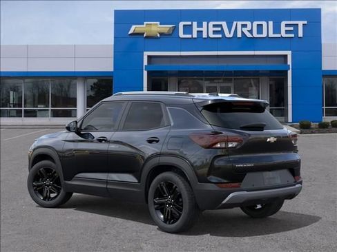 New 2026 Chevrolet TrailBlazer LT w/ Convenience Package FWD image 3