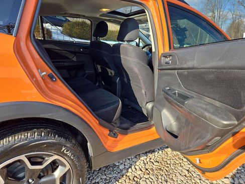 Used 2014 Subaru Crosstrek 2.0i Premium w/ Moonroof Package image 21