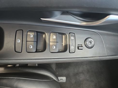 Used 2022 Hyundai Elantra Limited FWD image 26
