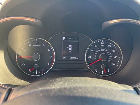 Used 2017 Kia Forte LX w/ Option Group 020 FWD image 17