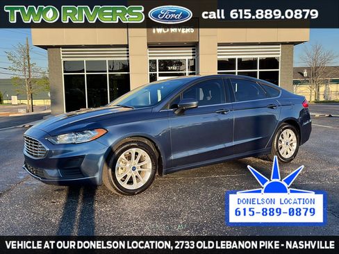 Used 2019 Ford Fusion SE image 1