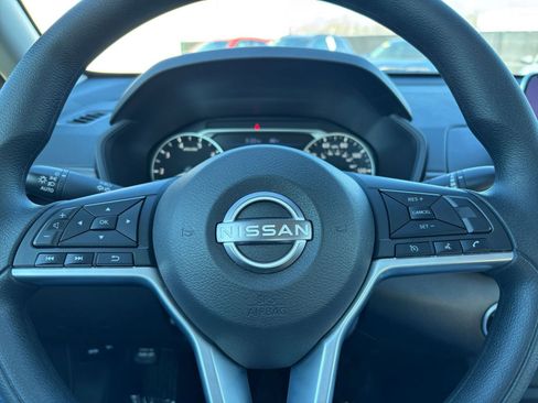 Used 2025 Nissan Altima 2.5 SV image 28