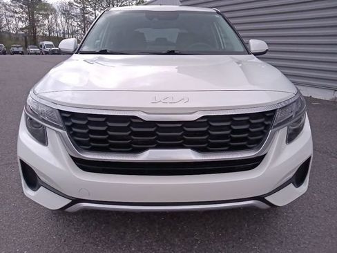 Used 2023 Kia Seltos LX AWD/4WD image 8