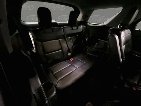 Used 2022 Ford Explorer Limited w/ Equipment Group 301A AWD/4WD image 33