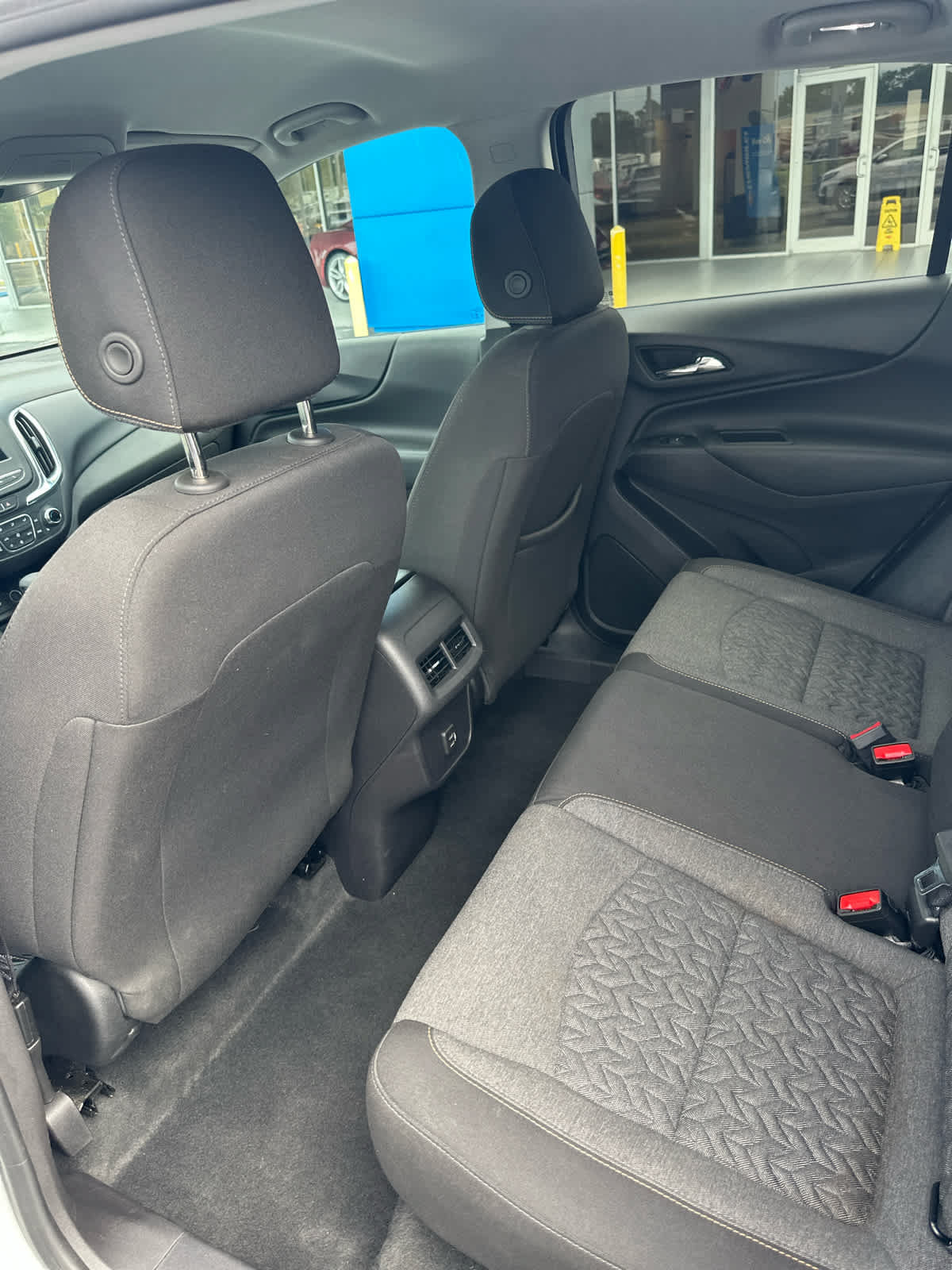 Used 2024 Chevrolet Equinox LT FWD image 14