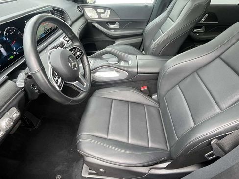 Used 2022 Mercedes-Benz GLS 450 4MATIC image 15