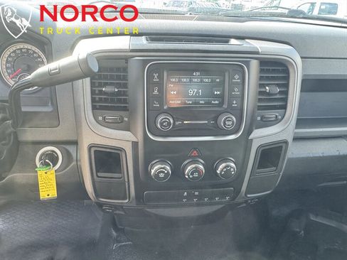 Used 2016 RAM 3500 Tradesman image 17