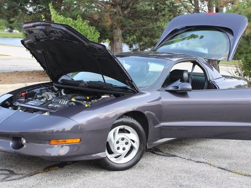 Used 1994 Pontiac Firebird Trans Am RWD image 7