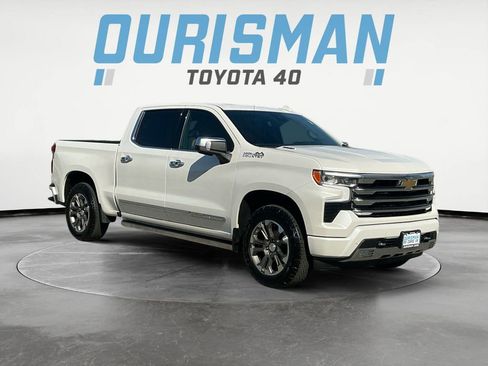 Used 2025 Chevrolet Silverado 1500 High Country w/ Technology Package AWD/4WD image 1