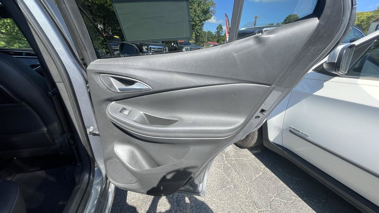 Used 2020 Buick Encore GX Preferred w/ Sport Touring Package AWD/4WD image 24