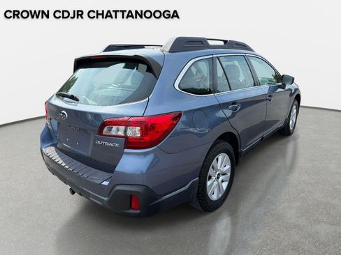 Used 2018 Subaru Outback 2.5i AWD/4WD image 5