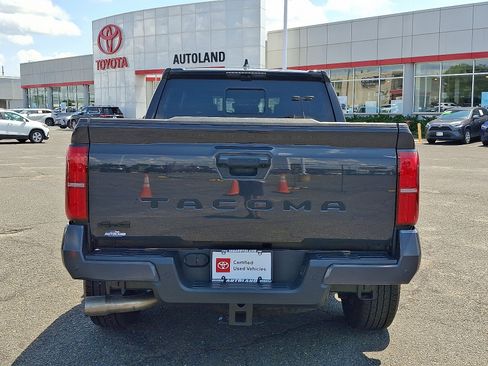 Used 2025 Toyota Tacoma TRD Sport w/ TRD Sport Premium Package AWD/4WD image 6