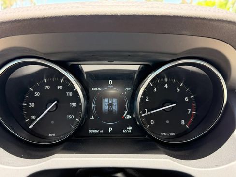 Used 2017 Land Rover Range Rover Evoque SE AWD/4WD image 41
