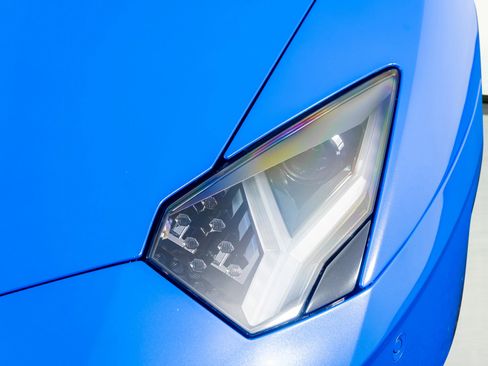 Used 2018 Lamborghini Aventador S image 24