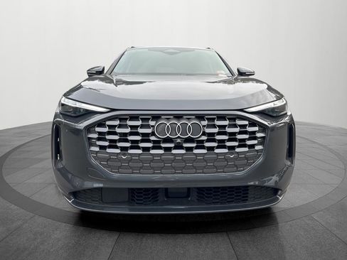 Certified 2025 Audi Q5 Premium w/ Premium Plus AWD/4WD image 9