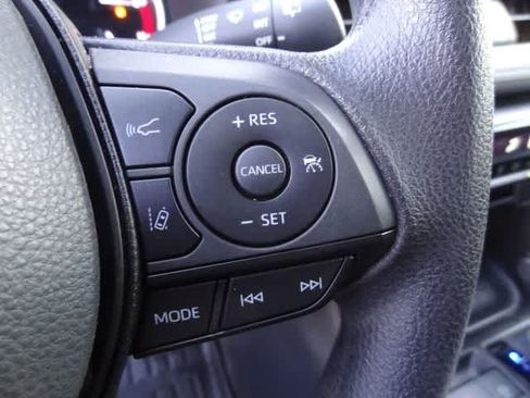 Used 2023 Toyota RAV4 LE FWD image 15
