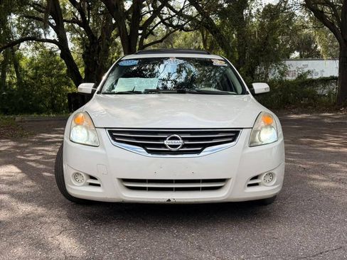 Used 2010 Nissan Altima 2.5 S w/ Convenience Plus Pkg FWD image 2