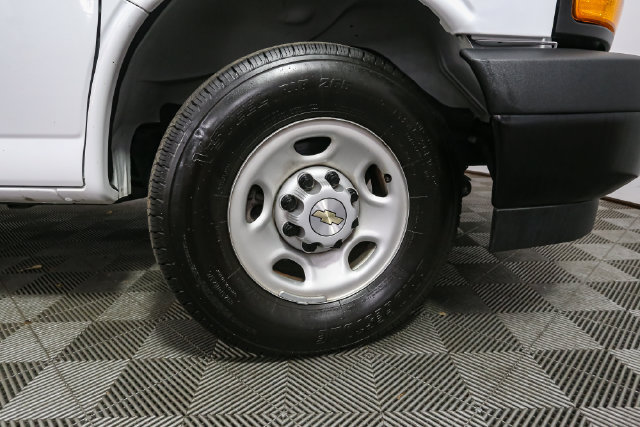 Used 2025 Chevrolet Express 2500 w/ Driver Convenience Package RWD image 13