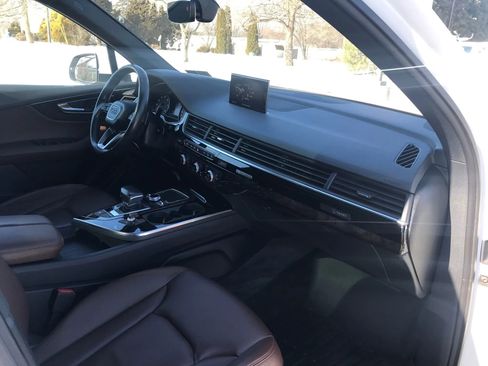 Used 2018 Audi Q7 3.0T Premium image 52