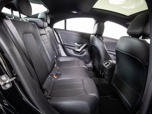 Used 2025 Mercedes-Benz CLA 250 image 11