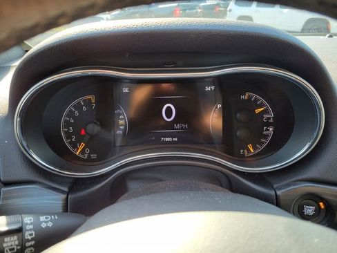 Used 2019 Jeep Grand Cherokee Laredo w/ Security & Convenience Group image 9