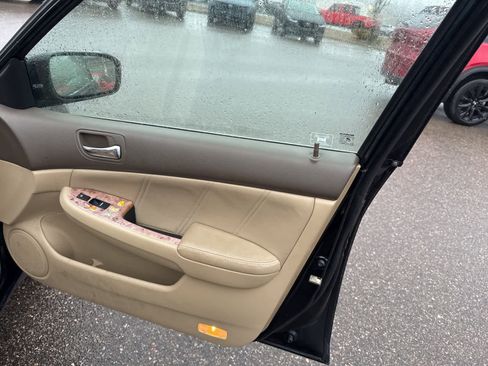 Used 2003 Honda Accord EX image 25